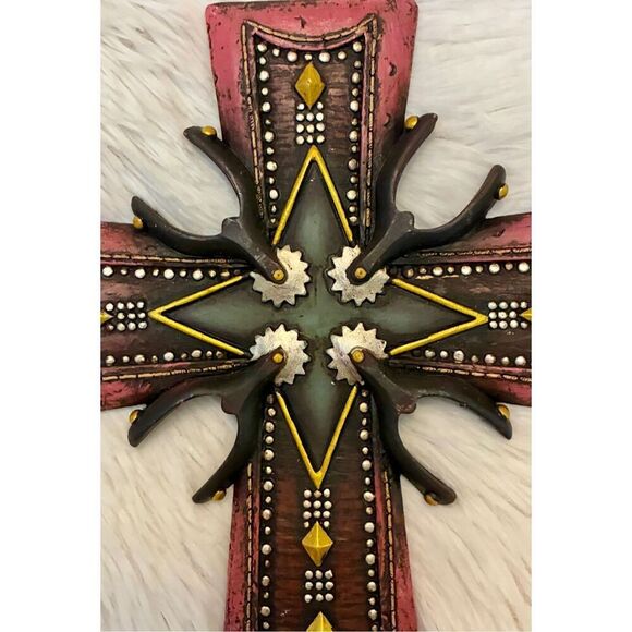 NWOT Montana West Rustic Western Cowboy Spurs Tooled Leather Wall Cross - Picture 2 of 7